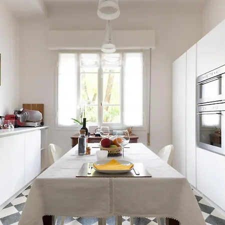 The Chess Floor House